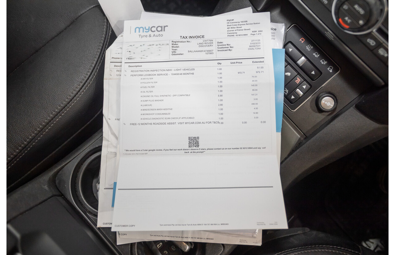 11/2014 Land Rover Discovery 3.0 TDV6 (4x4) MY15 4D Wagon Santorini Black Metallic Turbo Diesel 3.0L - 7 Seater