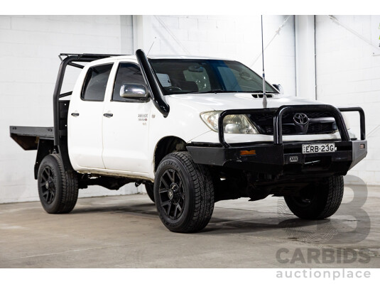 09/2009 Toyota Hilux SR (4x4) KUN26R 08 Upgrade Dual C/Chas Arctic White Turbo Diesel 3.0L