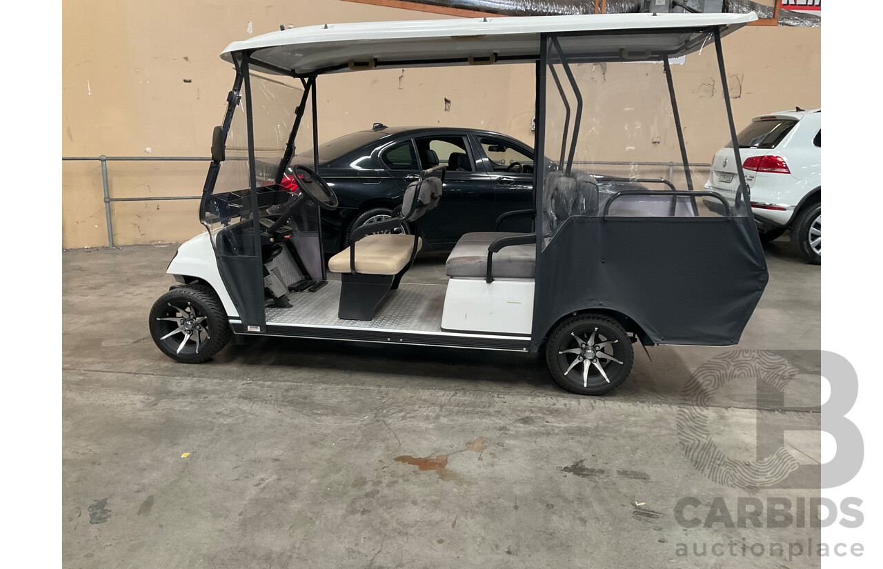 Six-Seater Electric Golf Buggy
