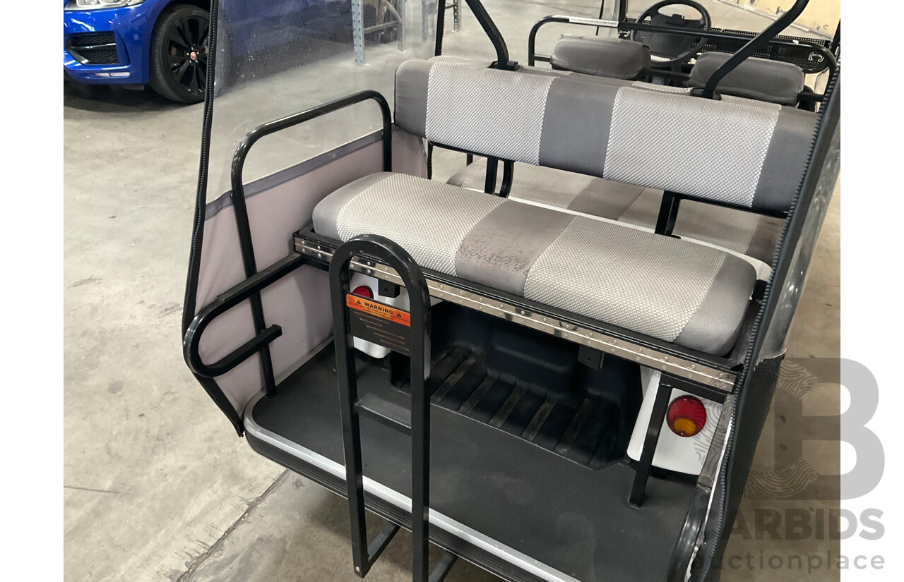 Six-Seater Electric Golf Buggy