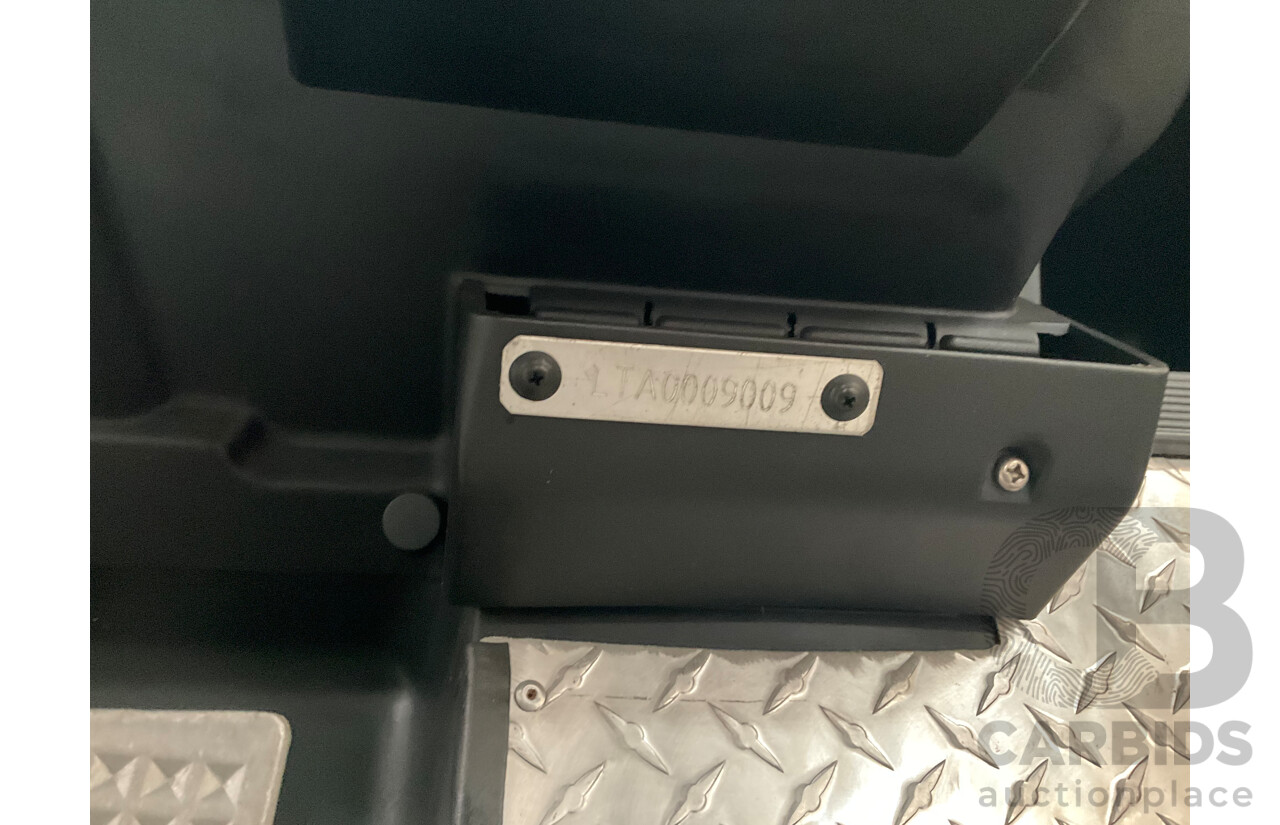 Six-Seater Electric Golf Buggy