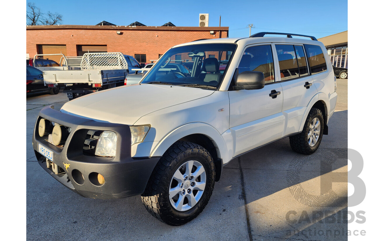07/2010 Mitsubishi Pajero GLX LWB (4x4) NT MY10 4d Wagon White 3.2L