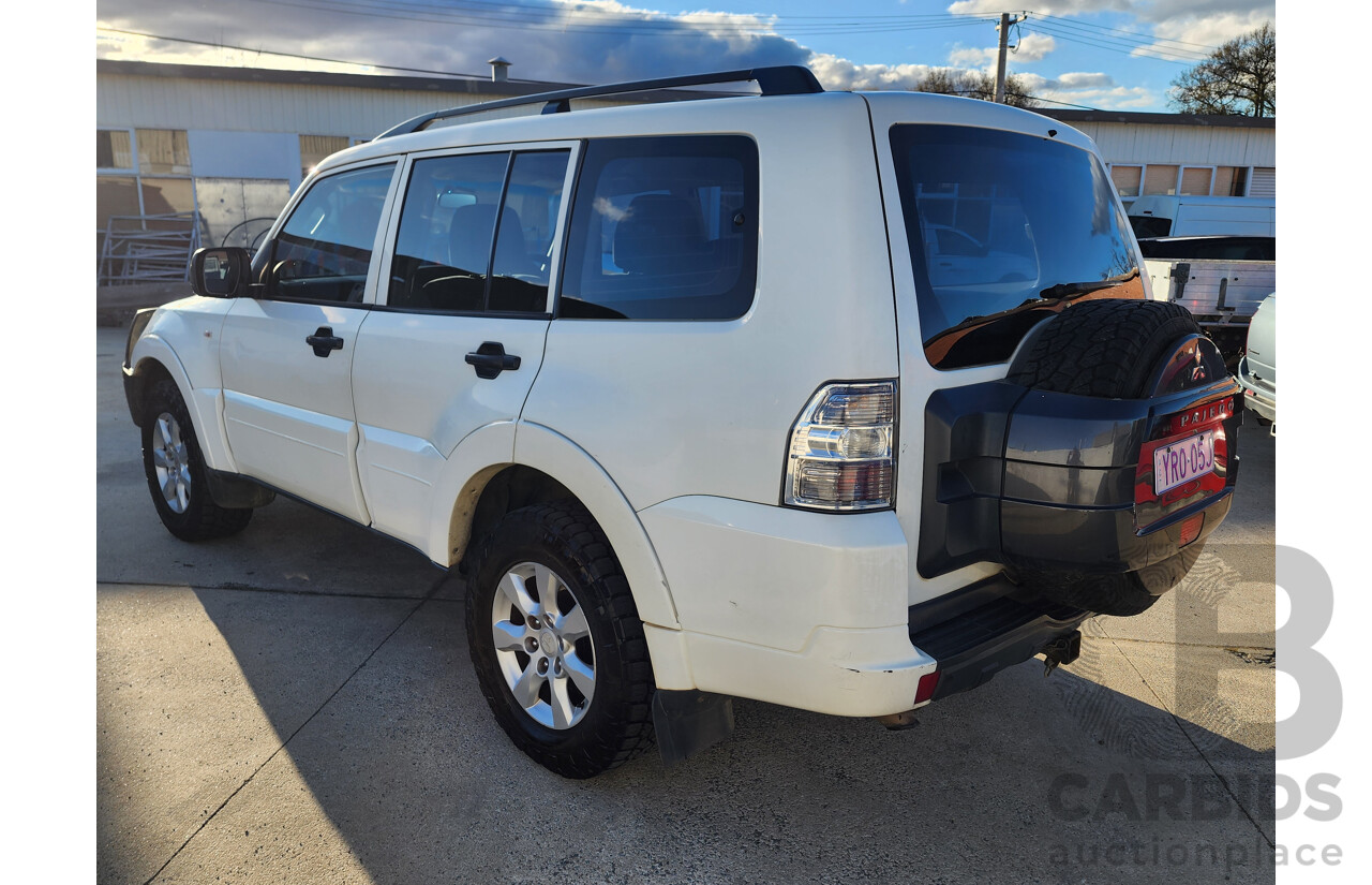 07/2010 Mitsubishi Pajero GLX LWB (4x4) NT MY10 4d Wagon White 3.2L
