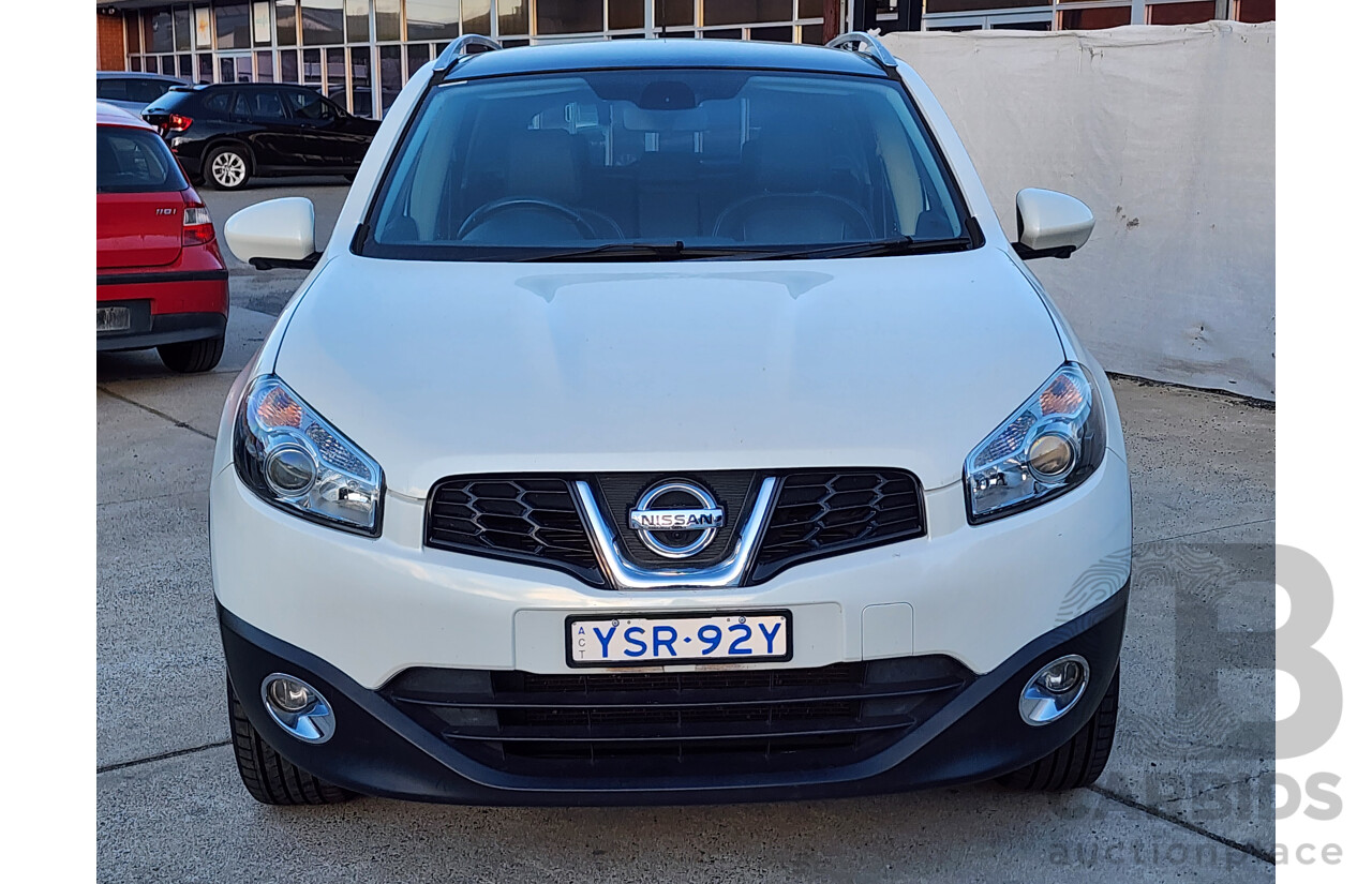 10/2013 Nissan Dualis Ti-L (4x2) J10 MY13 4d Wagon White 2.0L