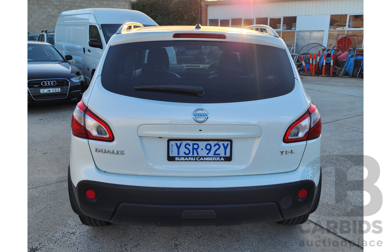 10/2013 Nissan Dualis Ti-L (4x2) J10 MY13 4d Wagon White 2.0L