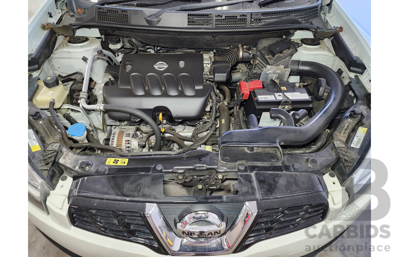 10/2013 Nissan Dualis Ti-L (4x2) J10 MY13 4d Wagon White 2.0L