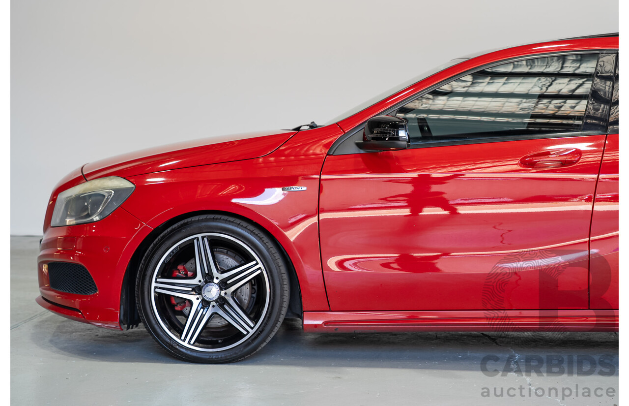03/2014 Mercedes-Benz A250 Sport 176 MY14 5d Hatchback Red Turbo 2.0L