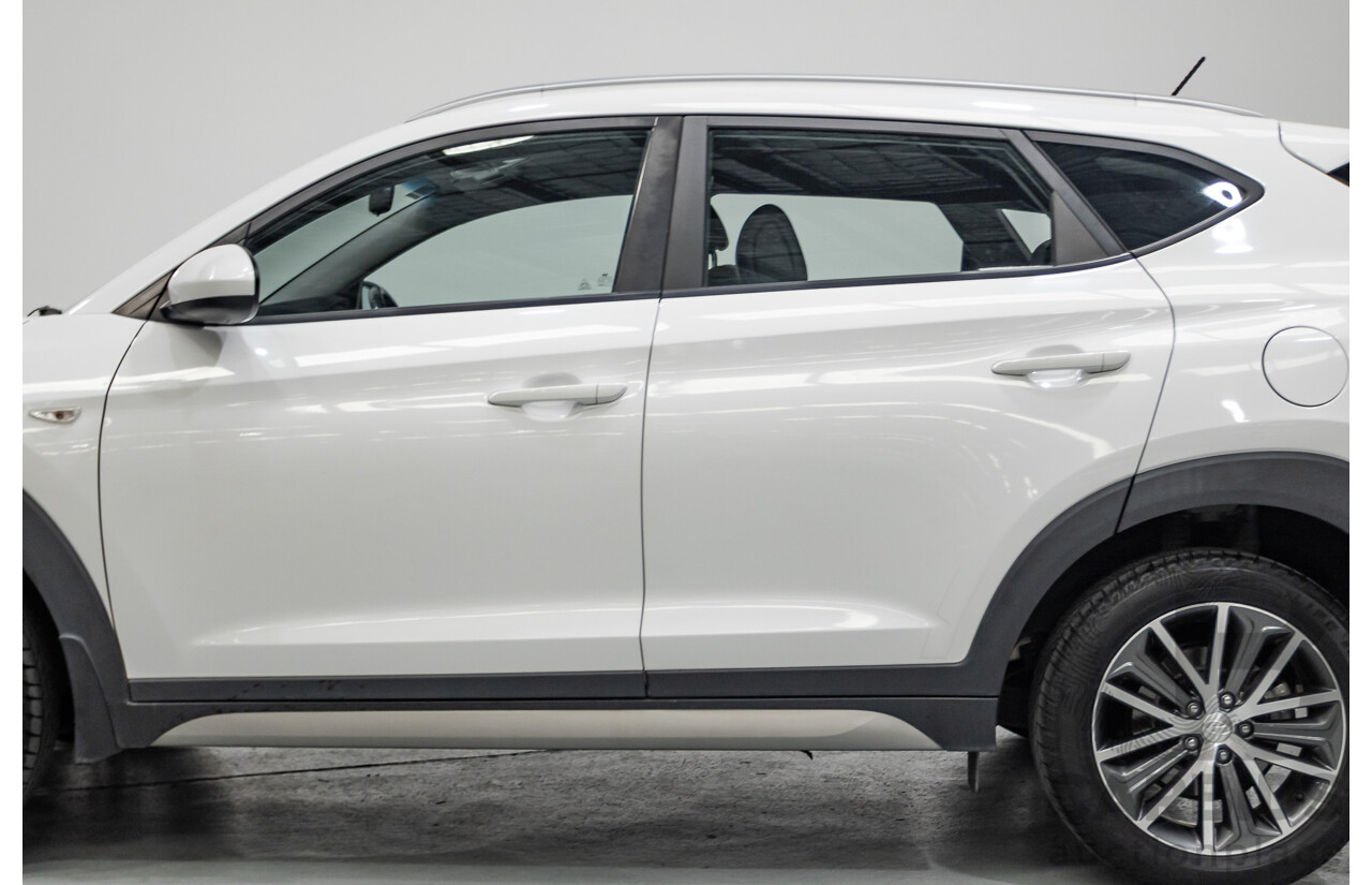 9/2016 Hyundai Tucson Active X TL 4d Wagon Pure White 2.0L