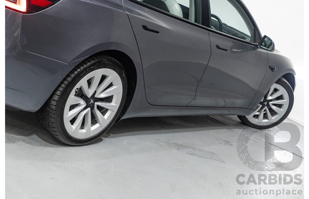 4/2022 Tesla Model 3 MY22 4d Sedan Midnight Silver Metallic - Dedicated Electric EV 208kW