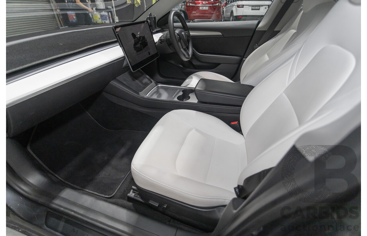 4/2022 Tesla Model 3 MY22 4d Sedan Midnight Silver Metallic - Dedicated Electric EV 208kW