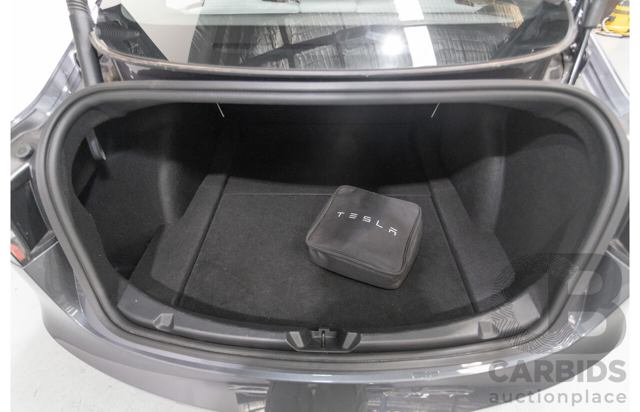 4/2022 Tesla Model 3 MY22 4d Sedan Midnight Silver Metallic - Dedicated Electric EV 208kW