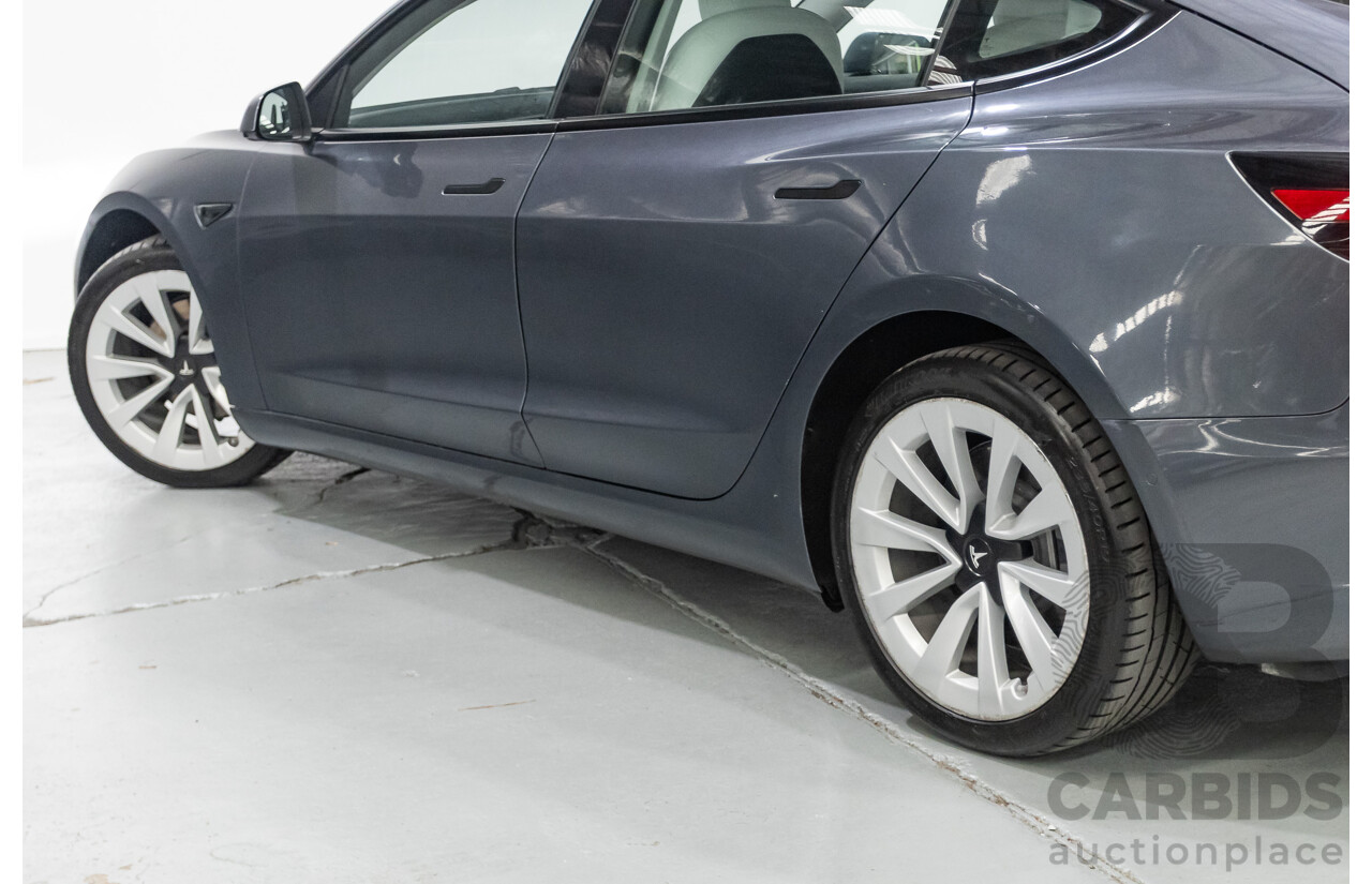 4/2022 Tesla Model 3 MY22 4d Sedan Midnight Silver Metallic - Dedicated Electric EV 208kW