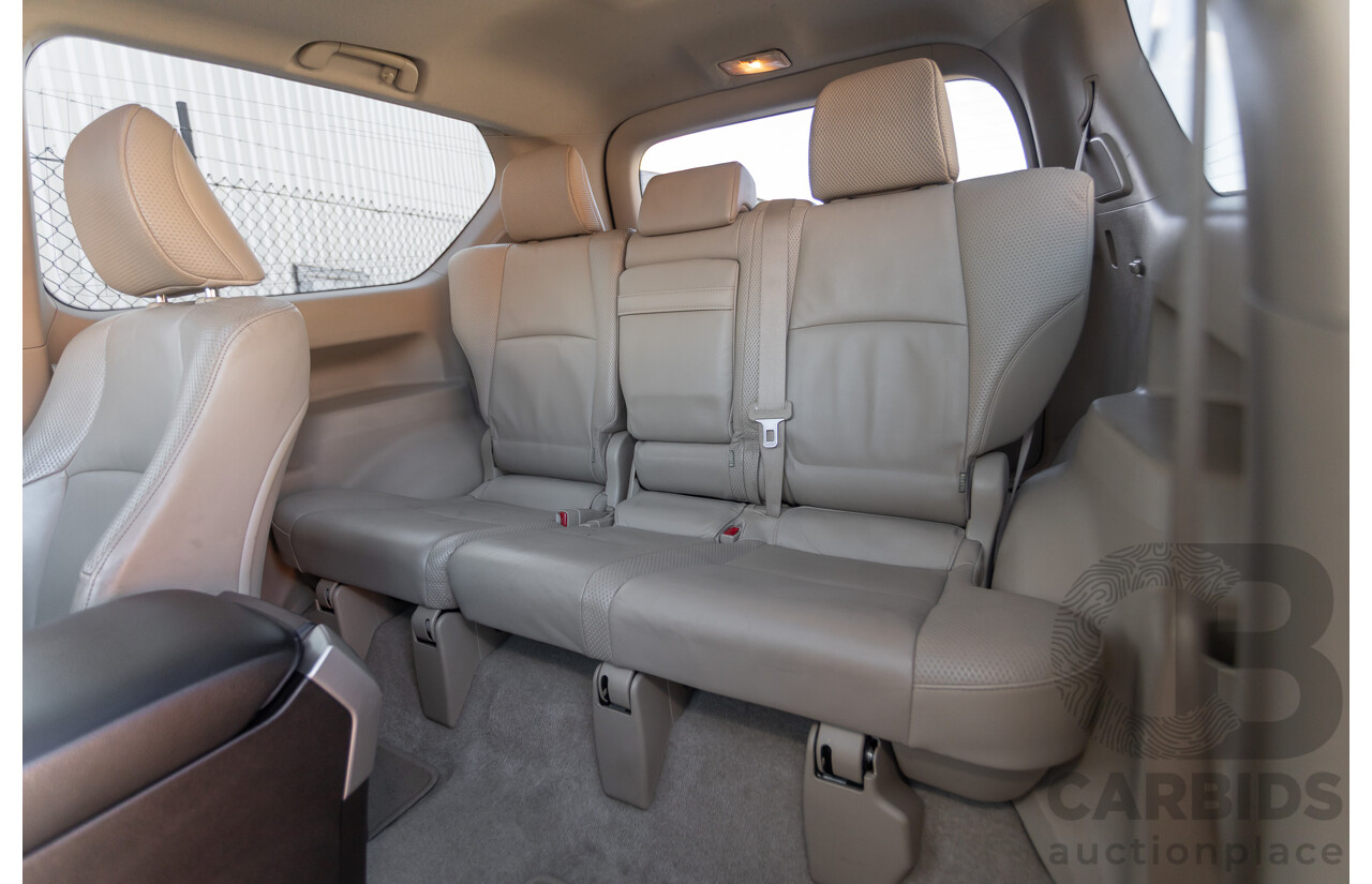 06/2010 Toyota Landcruiser Prado ZR (4x4) KDJ155R 2D Wagon Crystal Pearl Turbo Diesel 3.0L