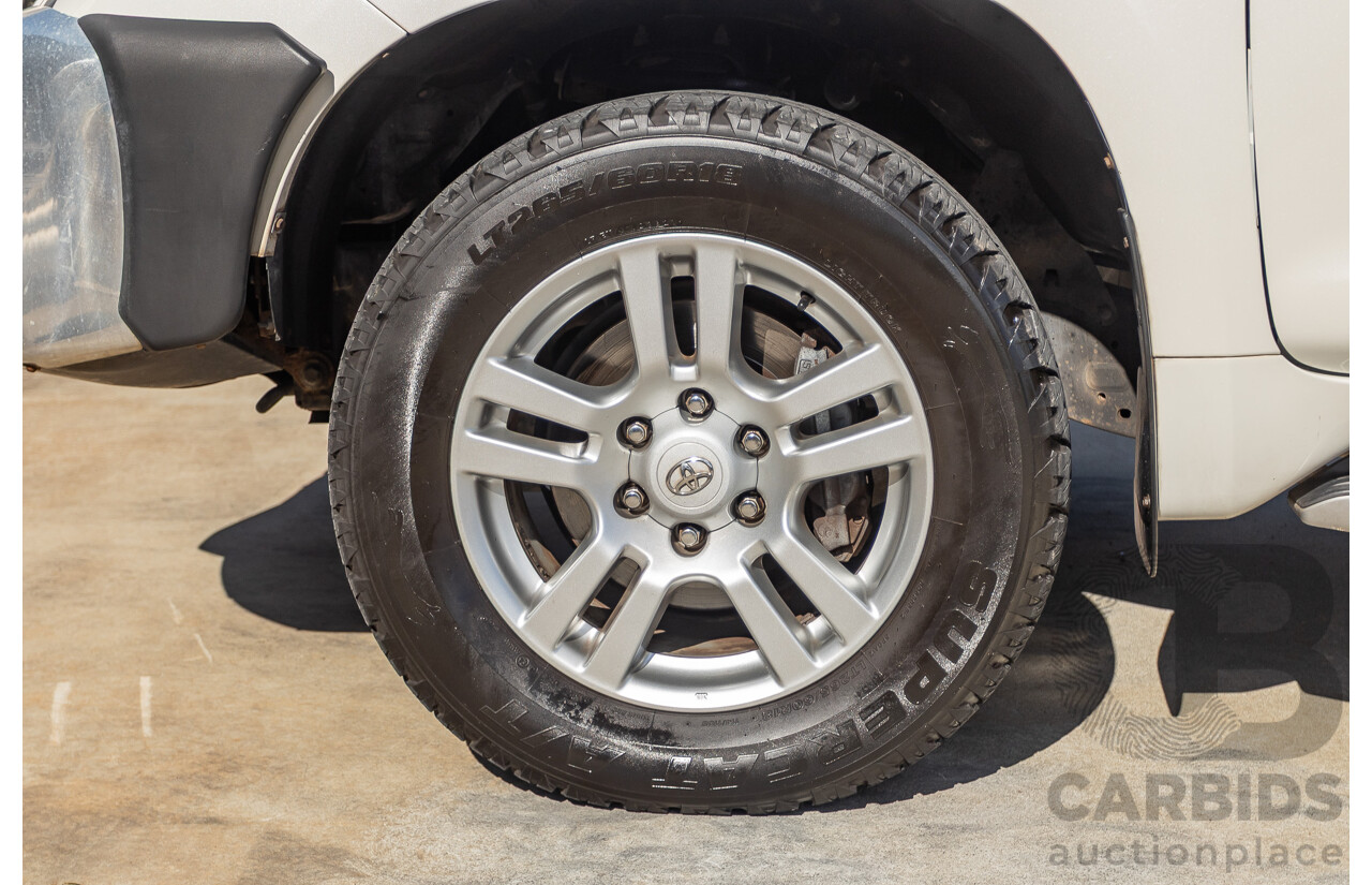 06/2010 Toyota Landcruiser Prado ZR (4x4) KDJ155R 2D Wagon Crystal Pearl Turbo Diesel 3.0L