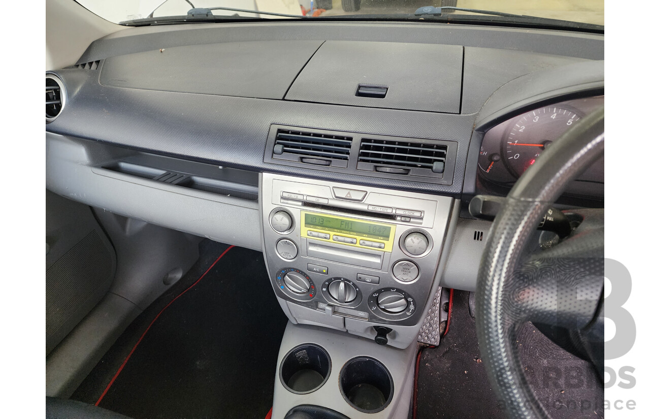 01/2005 Mazda Mazda2 NEO DY 5d Hatchback Silver 1.5L