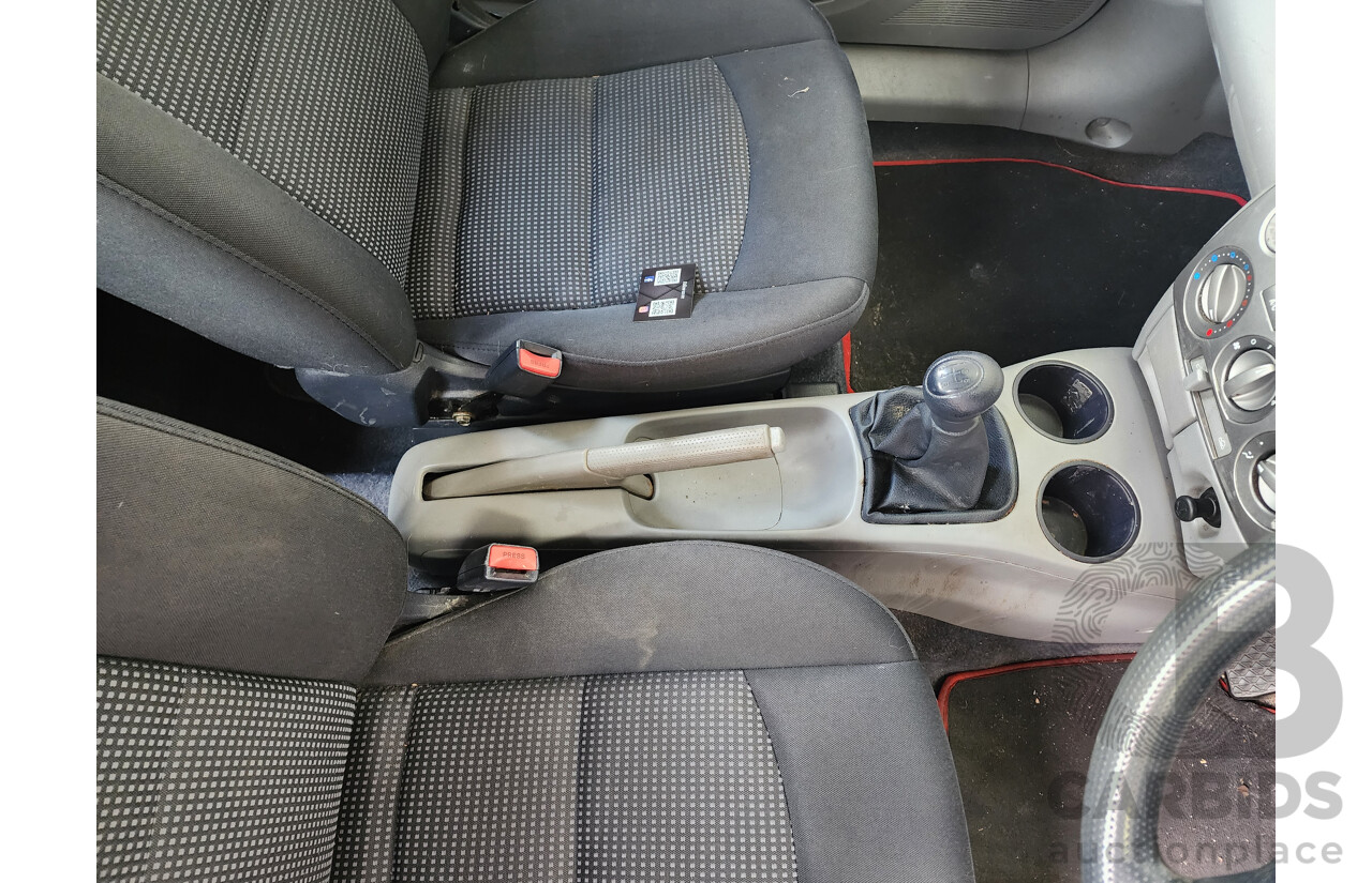 01/2005 Mazda Mazda2 NEO DY 5d Hatchback Silver 1.5L