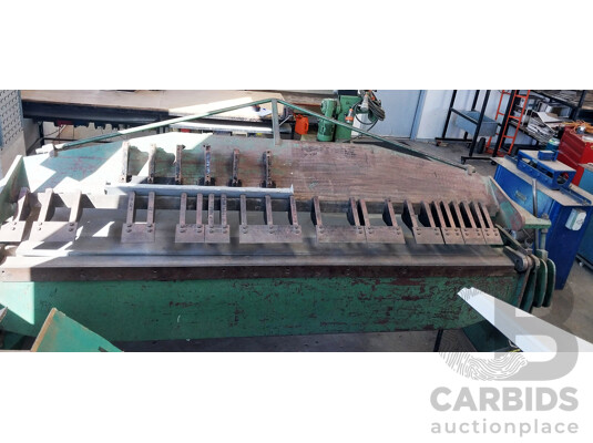 Pan Brake 2400mm with Adjustable Heads