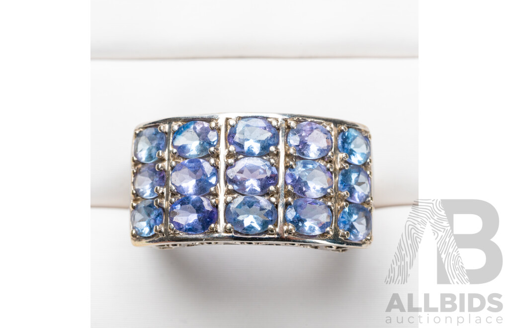 14ct White Gold Tanzanite Cluster Dress Ring with Valuation - Size O