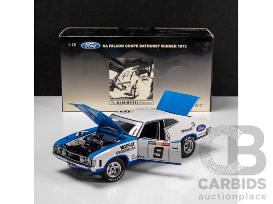 AUTOart 1976 Ford XA GT Hardtop Coupe Bathurst Winner #9 Moffat / Geoghegan (87313) Signed COA 1:18 Scale Model Car