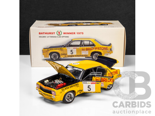 AUTOart 1975 Holden LH Torana L34 Option Sedan Bathurst Winner Peter Brock (87560) Signed COA 1:18 Scale Model Car
