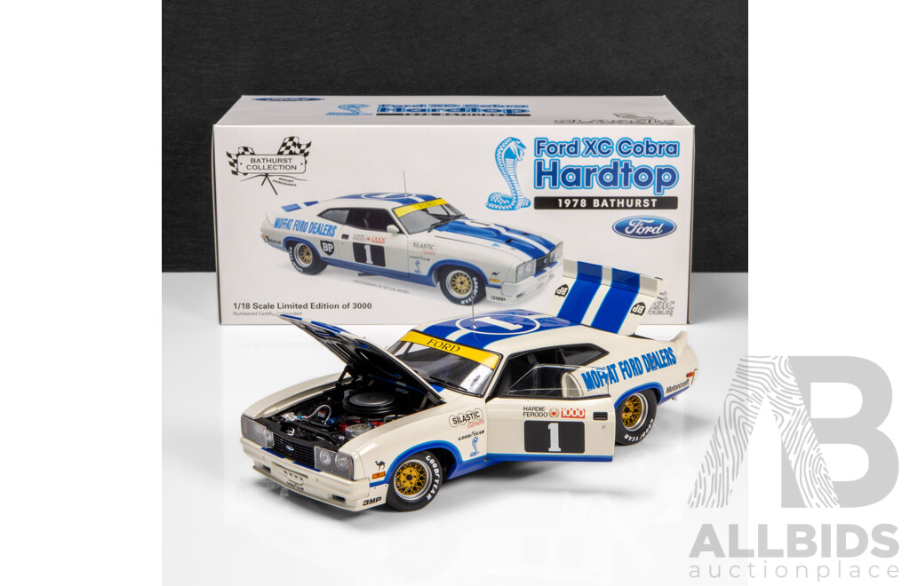 Classic Carlectables 1978 Ford XC Cobra Hardtop Bathurst Moffat / Ickx #1 (18326) 1:18 Scale Model Car