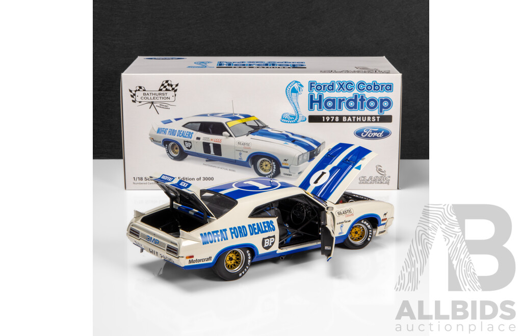Classic Carlectables 1978 Ford XC Cobra Hardtop Bathurst Moffat / Ickx #1 (18326) 1:18 Scale Model Car