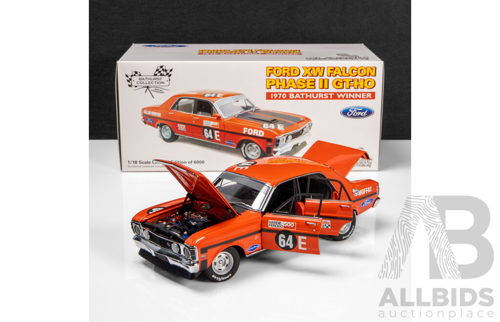 Classic Carlectables 1970 Ford XW Falcon Phase II GT-HO Allan Moffat #64E Bathurst Winner (18158) 1:18 Scale Model Car