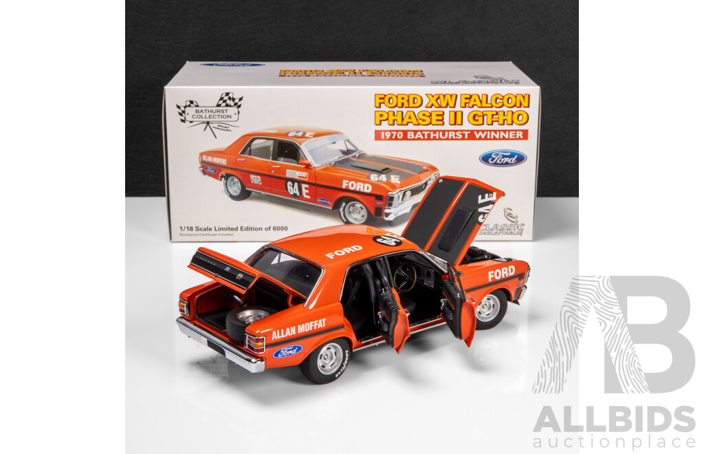 Classic Carlectables 1970 Ford XW Falcon Phase II GT-HO Allan Moffat #64E Bathurst Winner (18158) 1:18 Scale Model Car