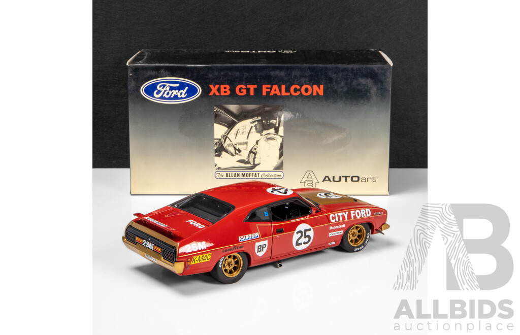 AUTOart 1975 Ford XB Falcon GT Coupe City Ford #25 Moffat / Geoghegan, Signed COA (87511) 1:18 Scale Model Car