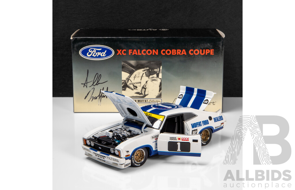 AUTOart 1978 Ford XC Cobra Coupe Bathurst 1000 #1 Moffat / Ickx (87612) Signed Box, Car & COA 1:18 Scale Model Car