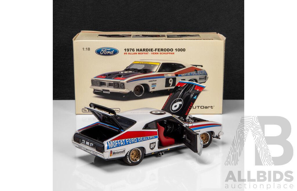 AUTOart 1976 Ford XB GT Hardtop Coupe Bathurst 1000 #9 Moffat / Schuppan (87613) Signed COA 1:18 Scale Model Car
