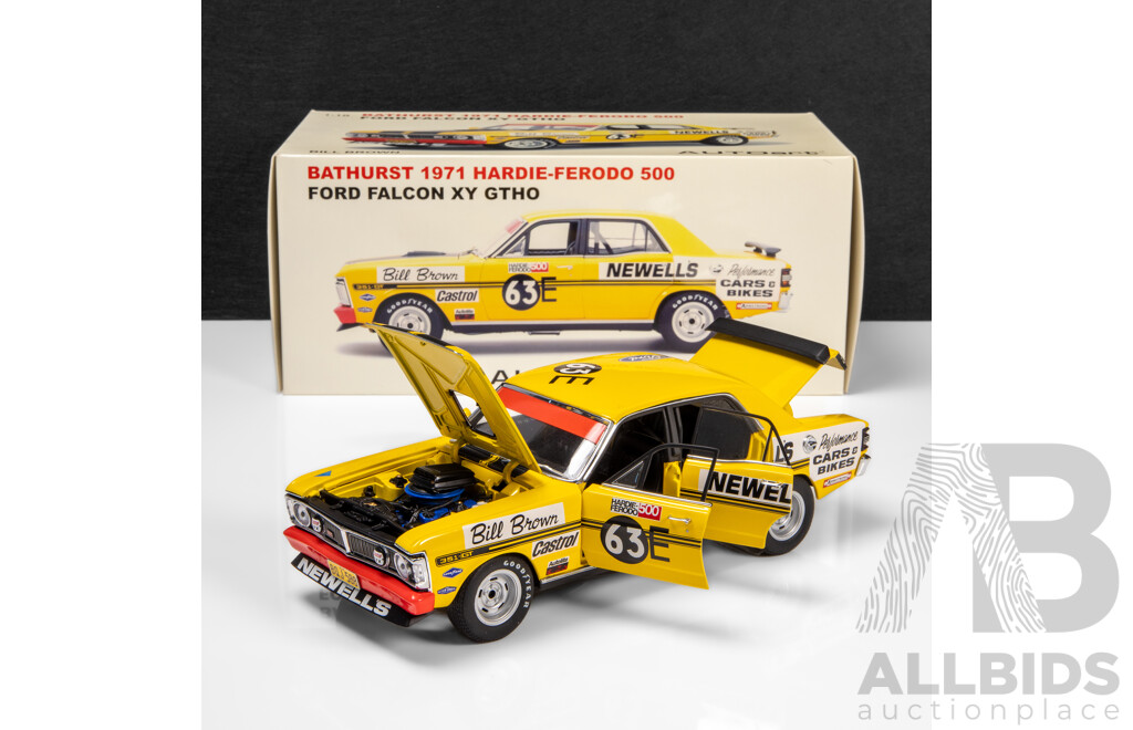 AUTOart 1971 Ford XY Falcon GTHO Sedan Bathurst Bill Brown (87112) Signed COA 1:18 Scale Model Car