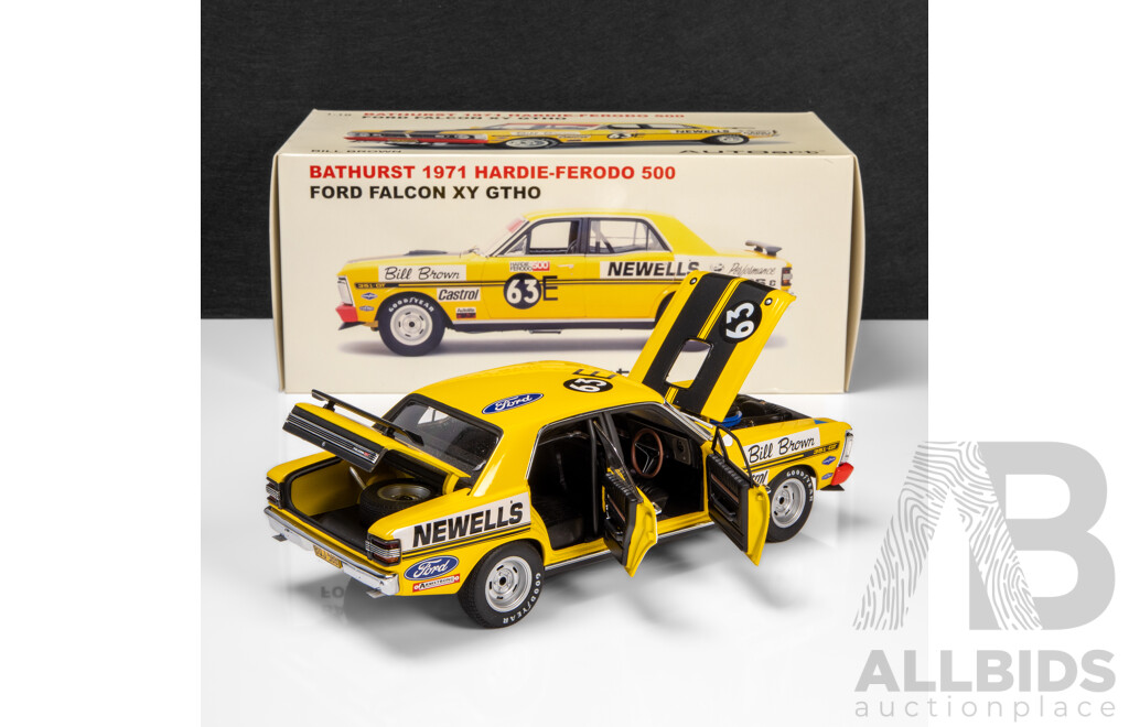 AUTOart 1971 Ford XY Falcon GTHO Sedan Bathurst Bill Brown (87112) Signed COA 1:18 Scale Model Car
