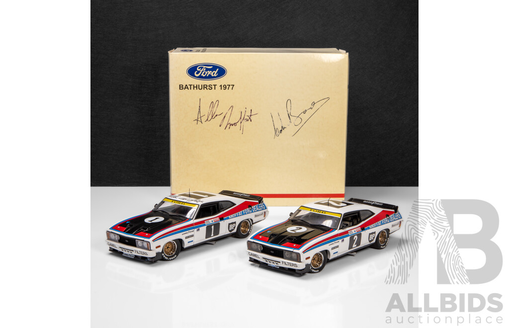 AUTOart 1977 Ford XC Falcon Hardtop Coupe Bathurst Winner 1-2 Finish TWIN SET Moffat / Bond (87712) Signed Box, COA and Cars 1:18 Scale Model Cars