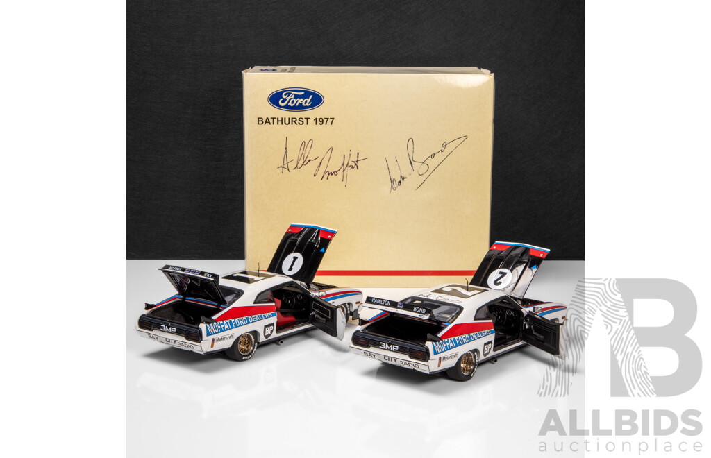 AUTOart 1977 Ford XC Falcon Hardtop Coupe Bathurst Winner 1-2 Finish TWIN SET Moffat / Bond (87712) Signed Box, COA and Cars 1:18 Scale Model Cars