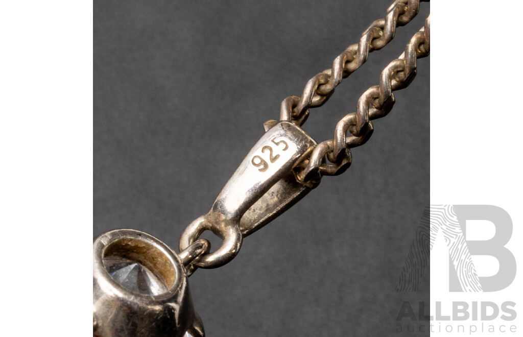 Vintage Sterling Silver Graduating Three Stone Crystal Pendant & Necklace, 14.50 Grams,