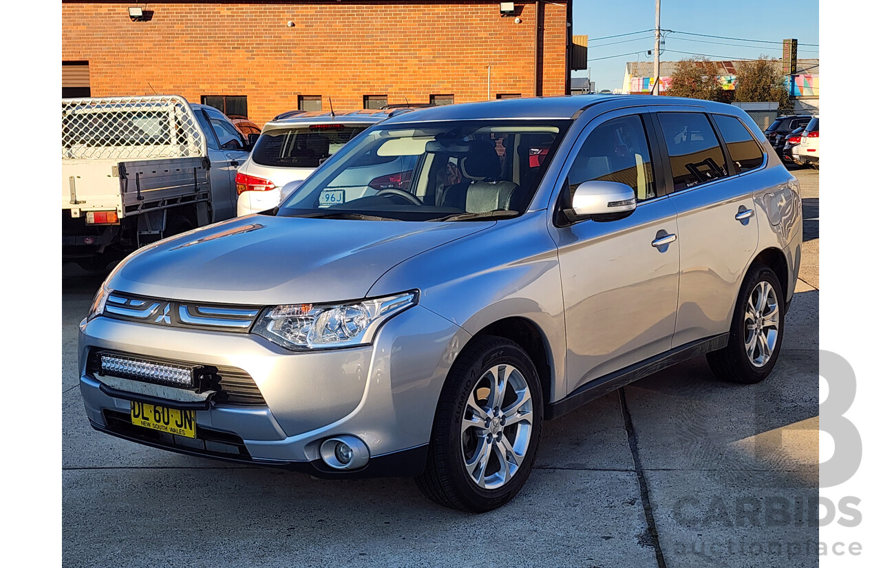 11/2012 Mitsubishi Outlander Aspire (4x4) ZJ 4d Wagon Silver 2.4L