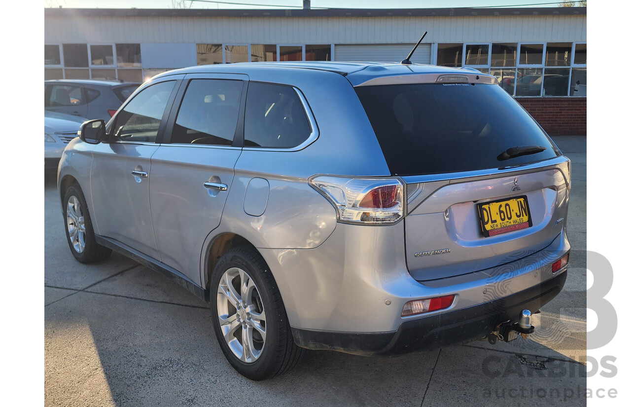 11/2012 Mitsubishi Outlander Aspire (4x4) ZJ 4d Wagon Silver 2.4L