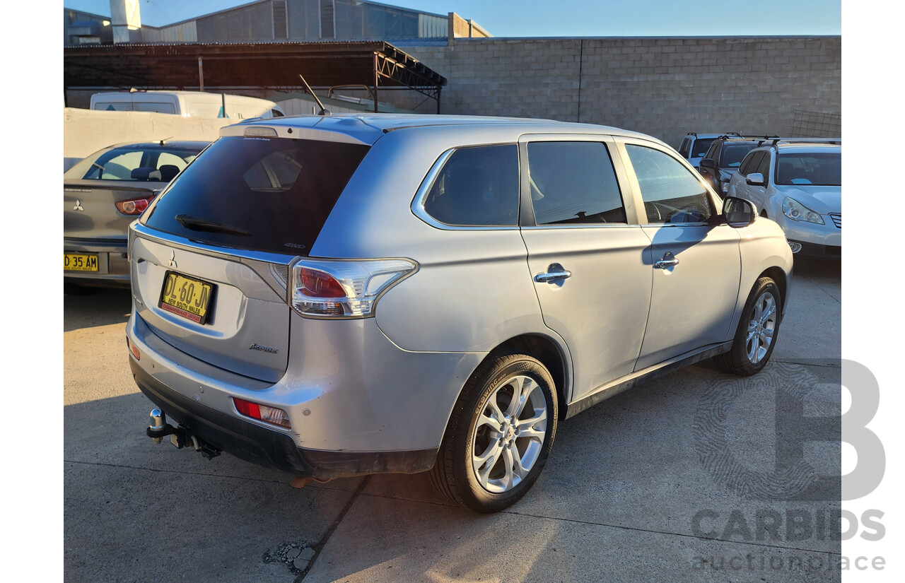 11/2012 Mitsubishi Outlander Aspire (4x4) ZJ 4d Wagon Silver 2.4L