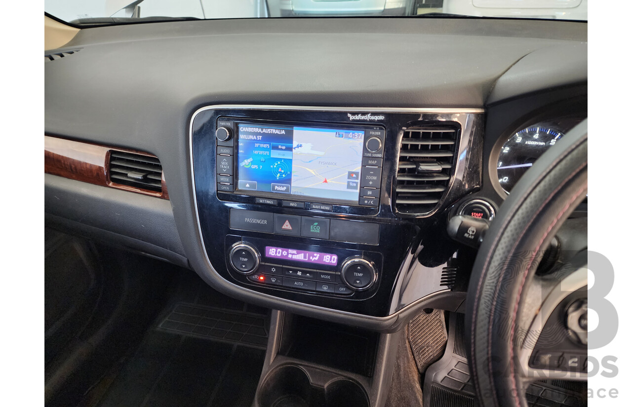 11/2012 Mitsubishi Outlander Aspire (4x4) ZJ 4d Wagon Silver 2.4L
