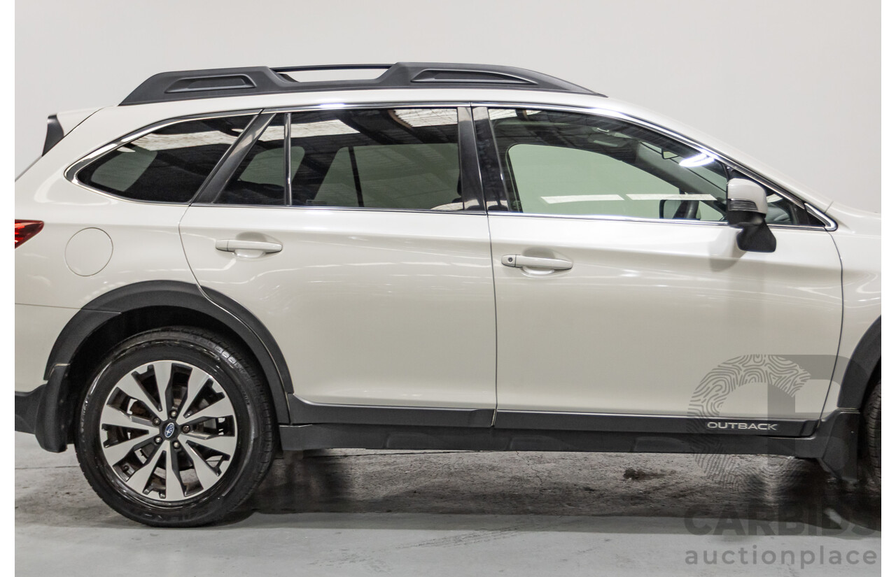 10/2015 Subaru Outback 2.5i Premium (AWD) MY15 4d Wagon Crystal White Pearl 2.5L