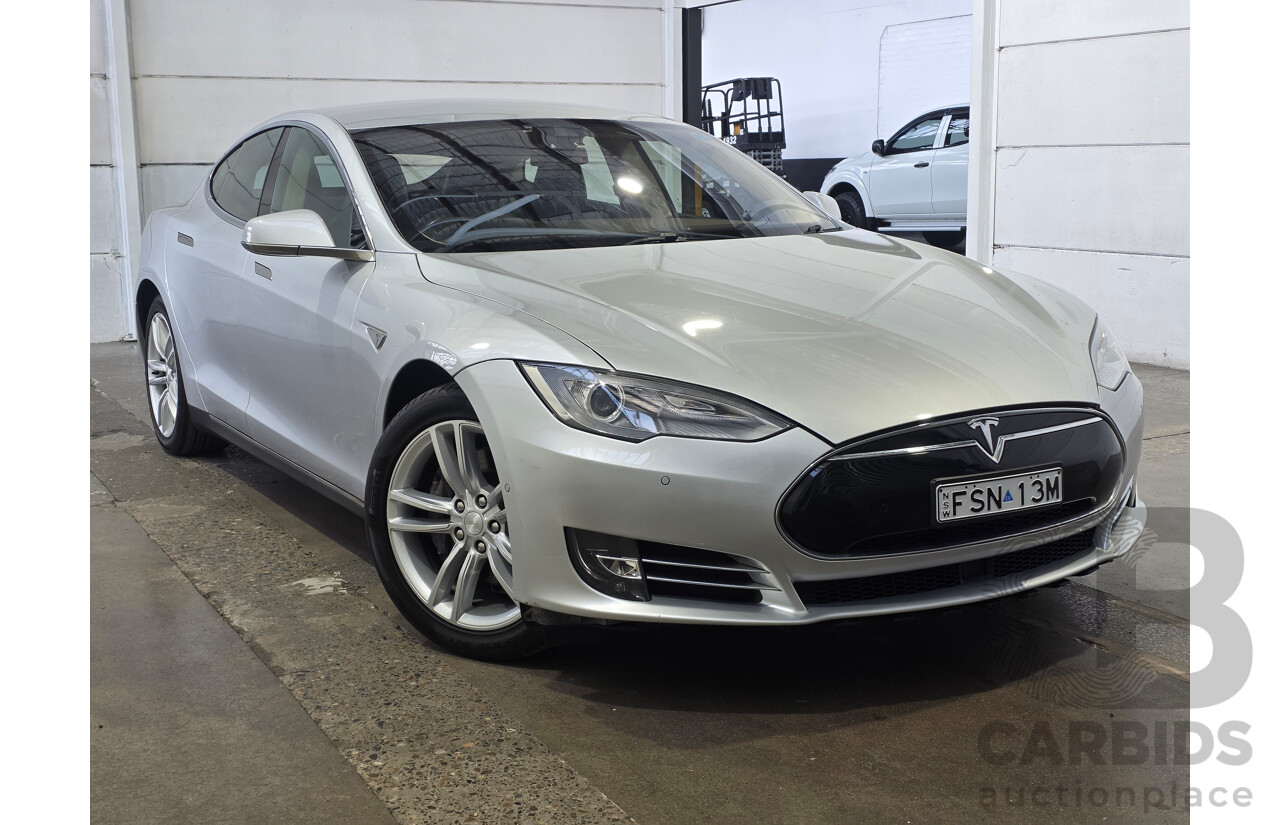 11/2014 Tesla Model S 85 (RWD) 4D Hatchback Silver Electric