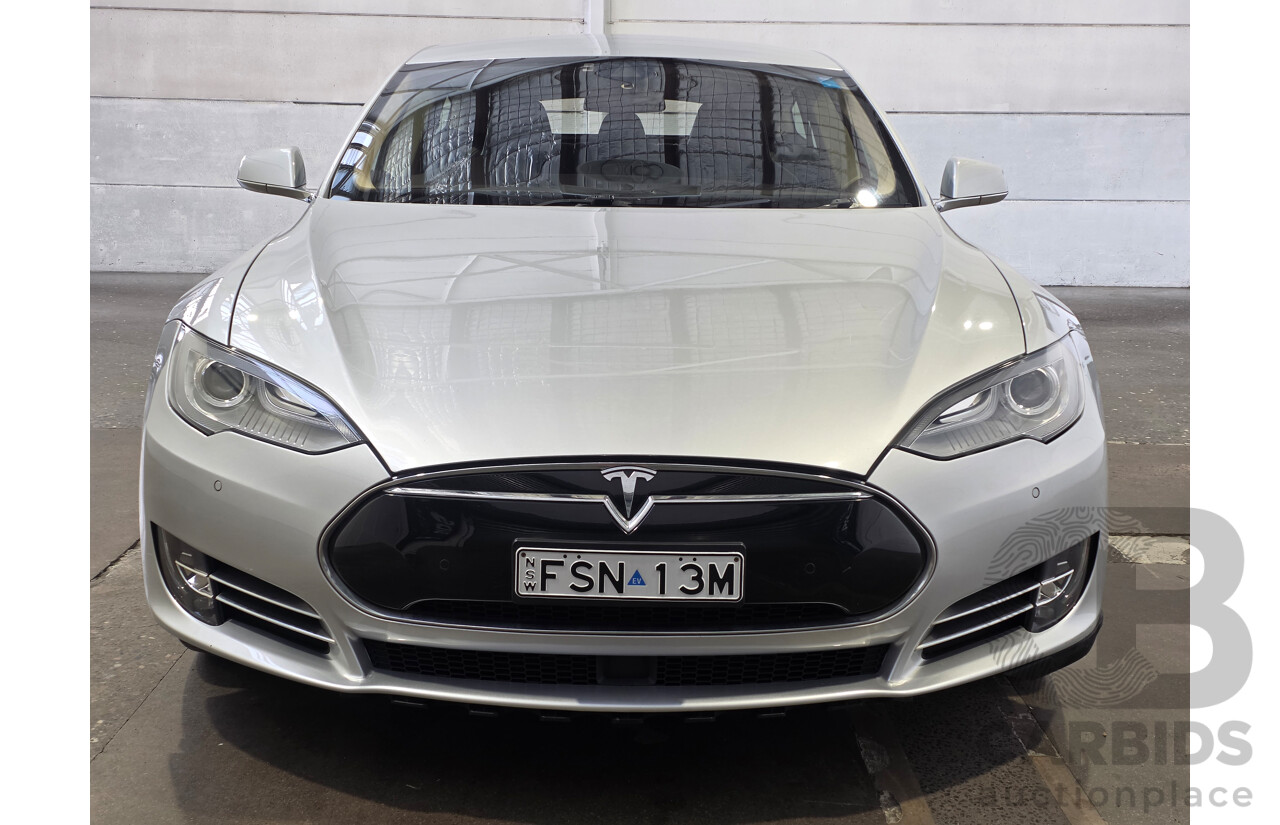 11/2014 Tesla Model S 85 (RWD) 4D Hatchback Silver Electric