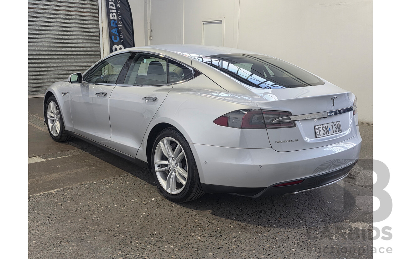 11/2014 Tesla Model S 85 (RWD) 4D Hatchback Silver Electric