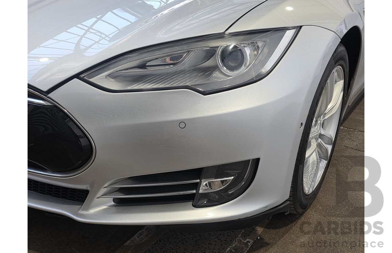 11/2014 Tesla Model S 85 (RWD) 4D Hatchback Silver Electric