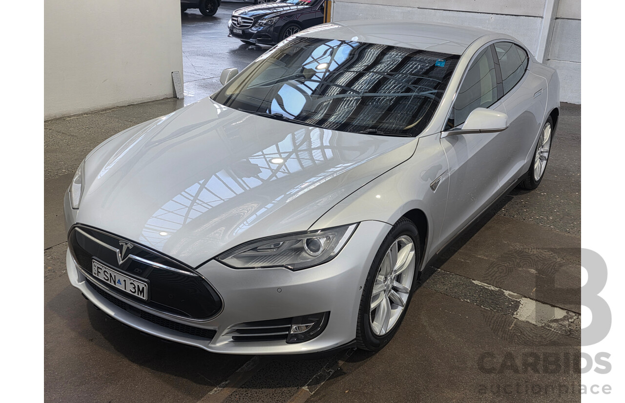 11/2014 Tesla Model S 85 (RWD) 4D Hatchback Silver Electric