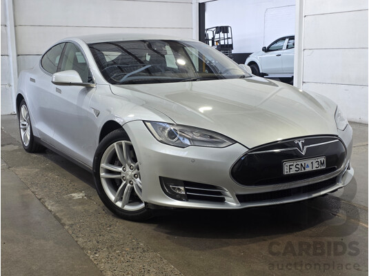 11/2014 Tesla Model S 85 (RWD) 4D Hatchback Silver Electric
