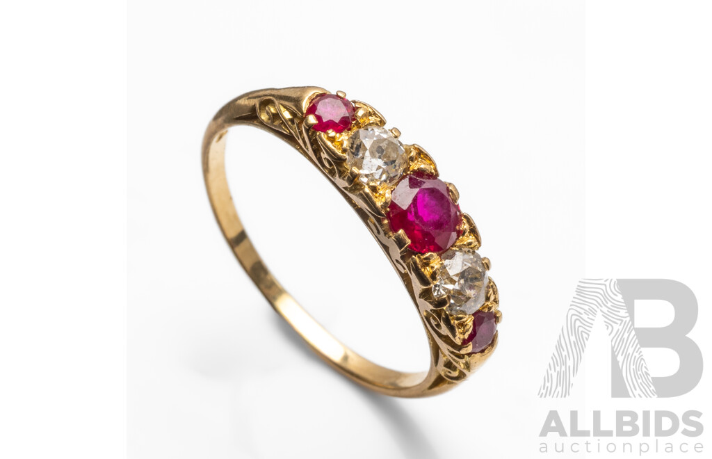 Vintage 18ct Yellow Gold Diamond & Ruby Ring - Size M