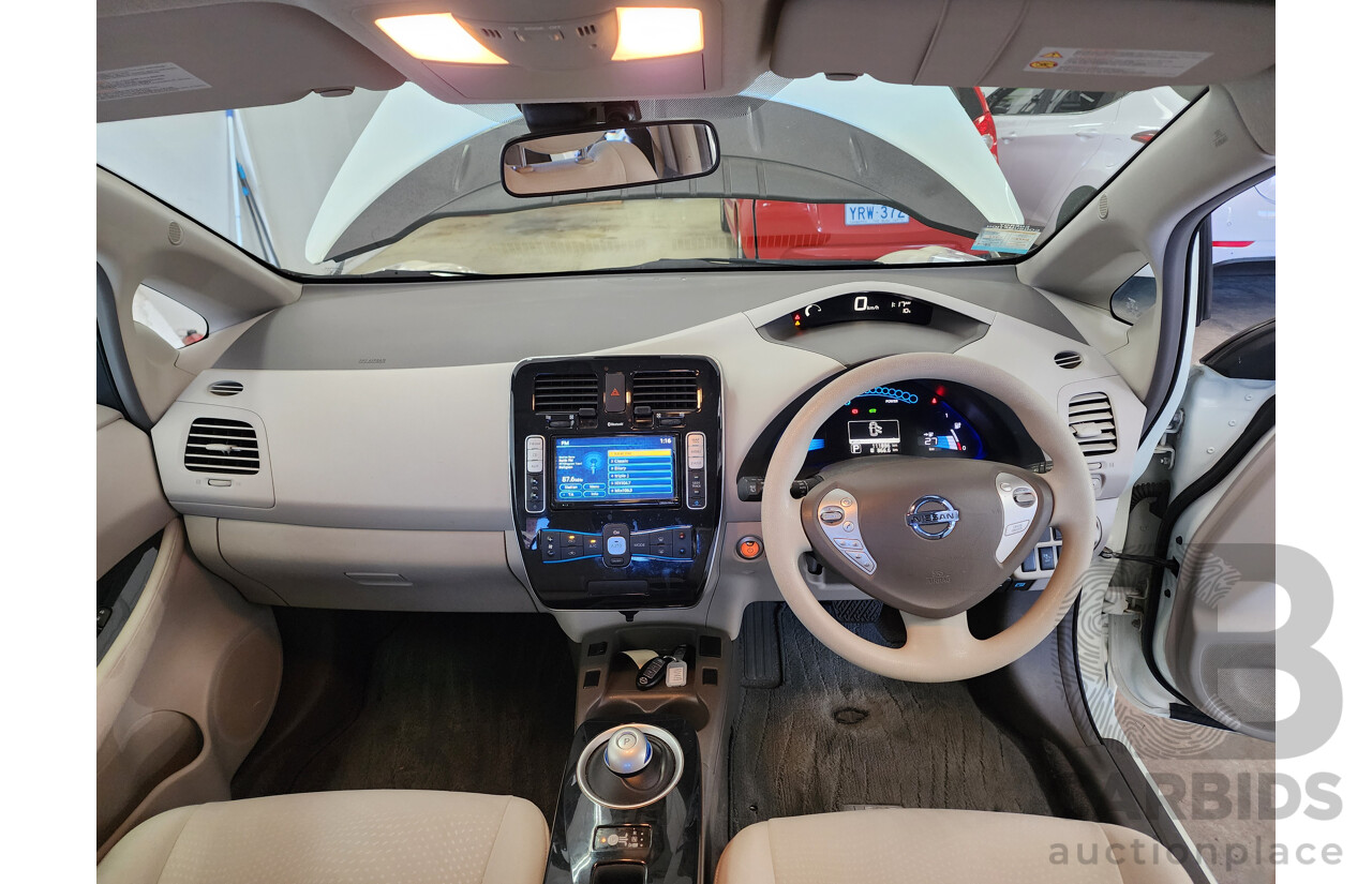 08/2013 Nissan Leaf  ZE0 5d Hatchback White 0.0