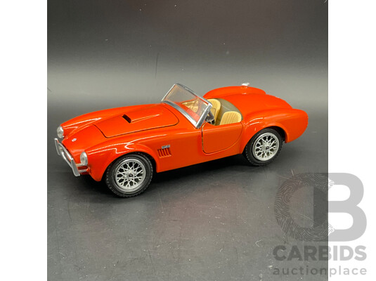 BURAGO Ford AC Cobra 427 (1965) 1:24 Scale Model Car 0513